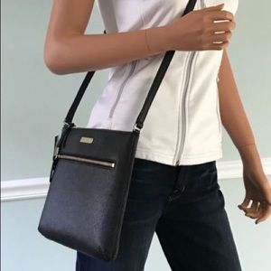 Make and Offer! ✨Like New Kate Spade Purse